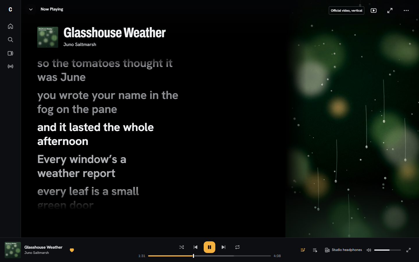 Cosmotune desktop music player interface with synchronized lyrics